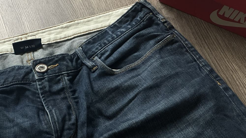 Armani jeans (джинси)