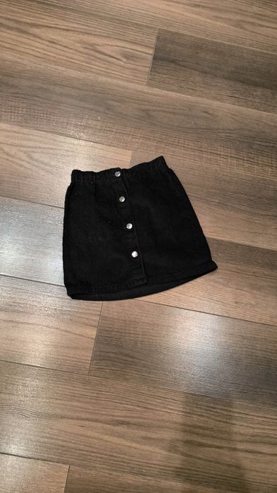 Elegancka spódniczka r.128 sztruksowa