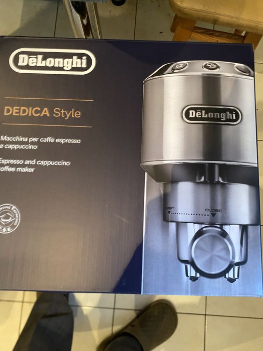 Кавоварка DeLonghi Dedica + преміум аксесуари (темпер, нок-бокс, пітчери)