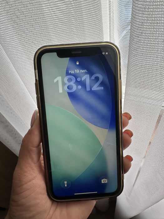 iPhone 11 Продам