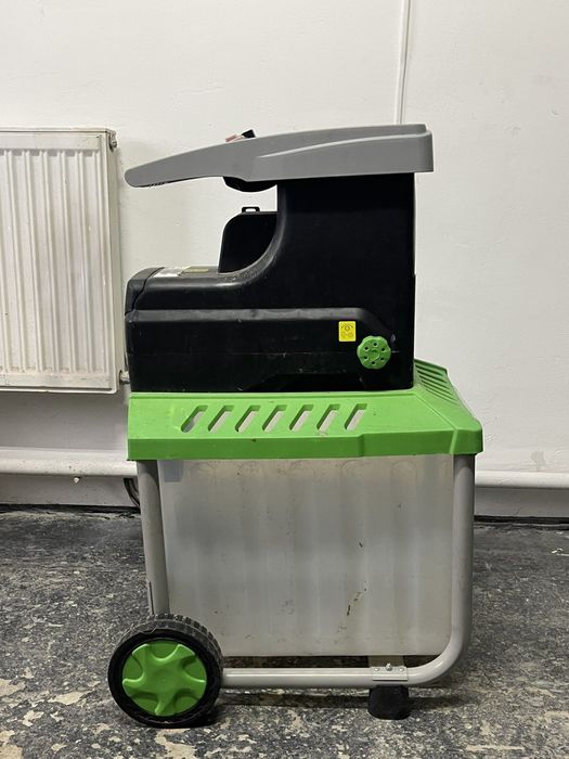 Подрібнювач садовий 2500 W