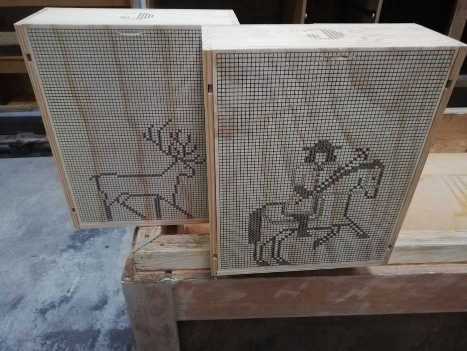 Caixas de vinho em madeira