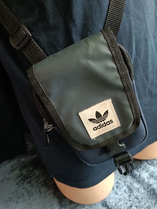 Saszetka na telefon Adidas