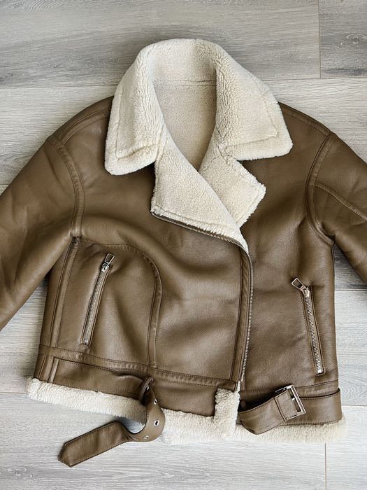 Продам жіночу дублянку