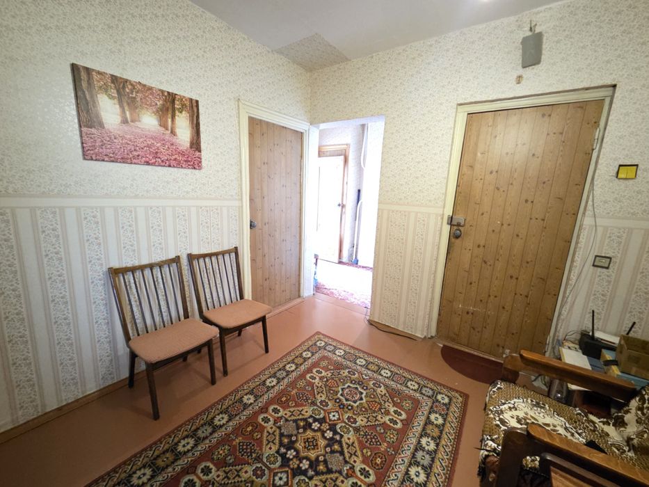 Продам 3к Архитектора Старова 4в