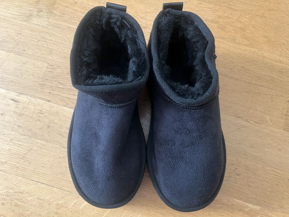 Уггі жіночі, чорні, 37 розмір