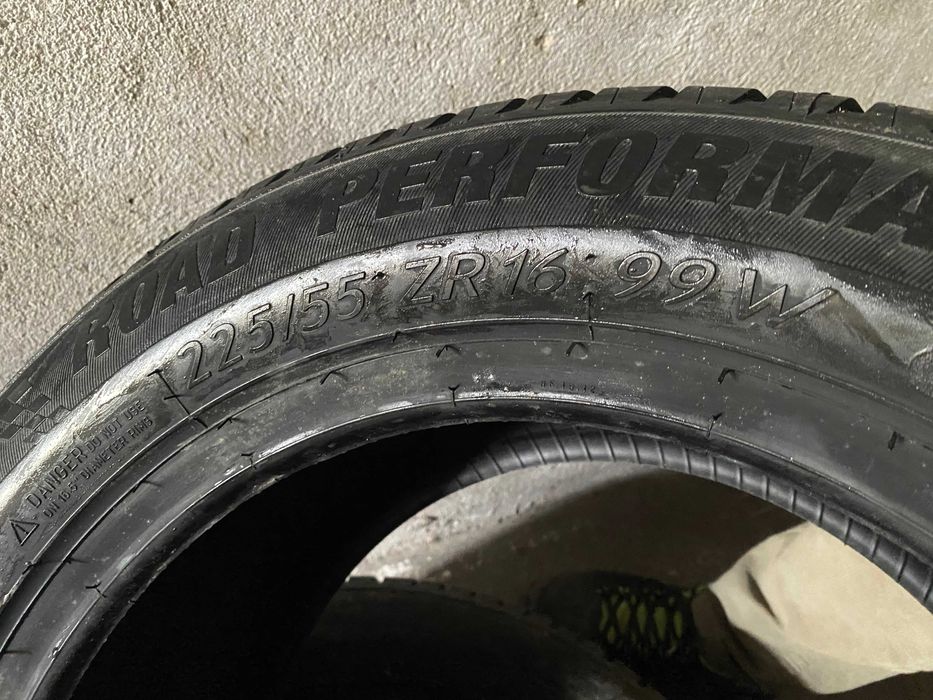 Pneus Kormoran 225/55 ZR16 99W NOVOS