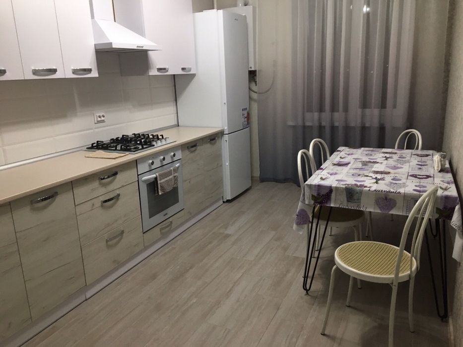 ТЕПЛА квартира подобово Порт Сіті. ПАРКОВКА Є! звітні документи є