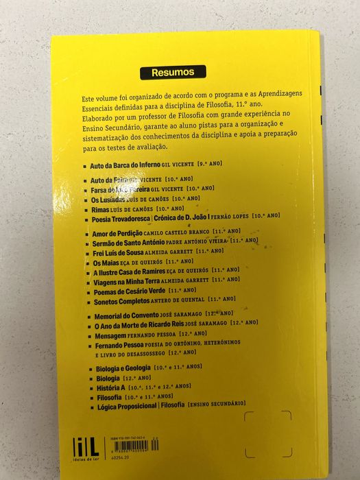 Livro de resumos do 11º ano.
