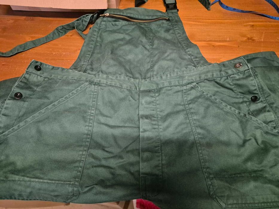 Robocze spodnie ogrodniczki r. 60