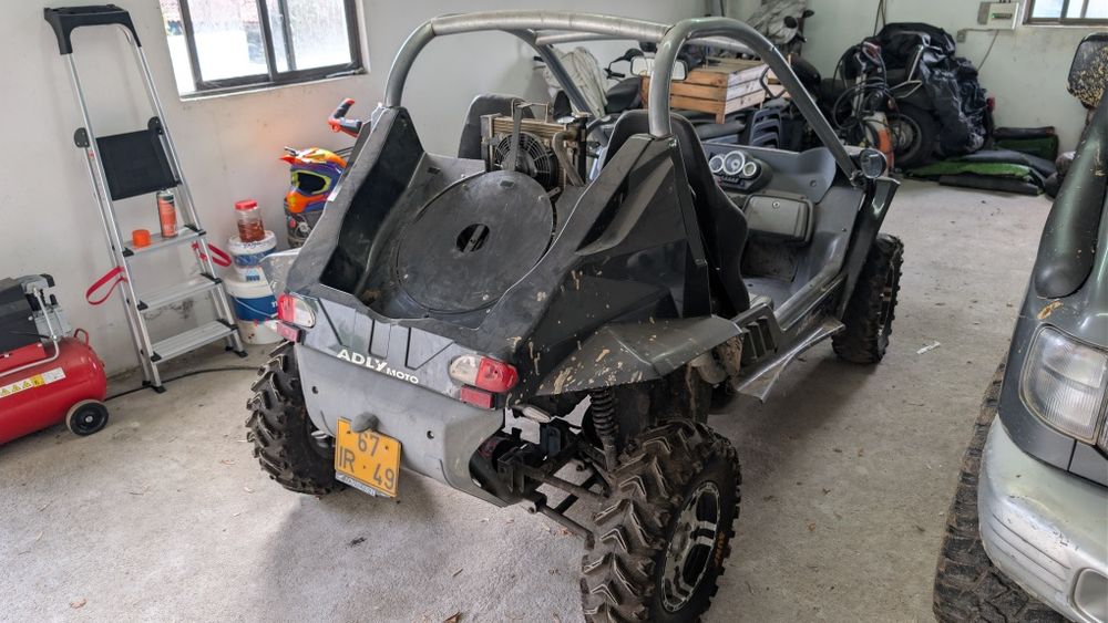 Adly 500 com documentos