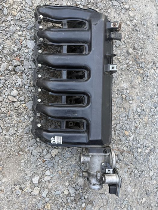 Kolektor ssacy z przepustnica m57 BMW x5 e70 3.0d