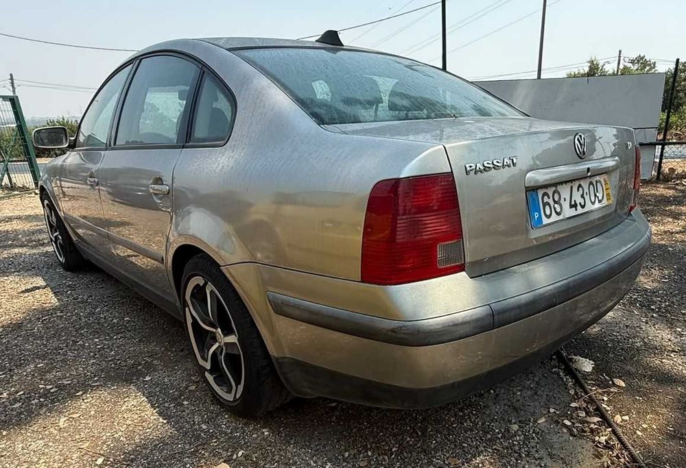 VW Passat Sedan 1999