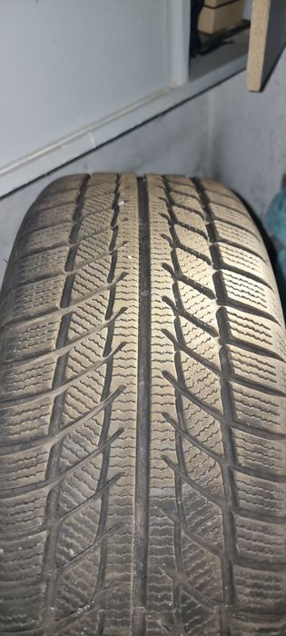Opony zimowe 16/225/55  (4szt)