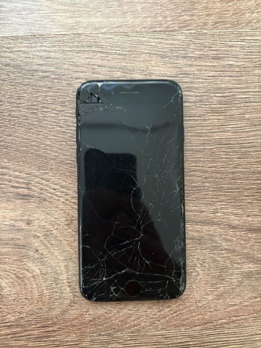 iPhone 7 и iPhone SE2