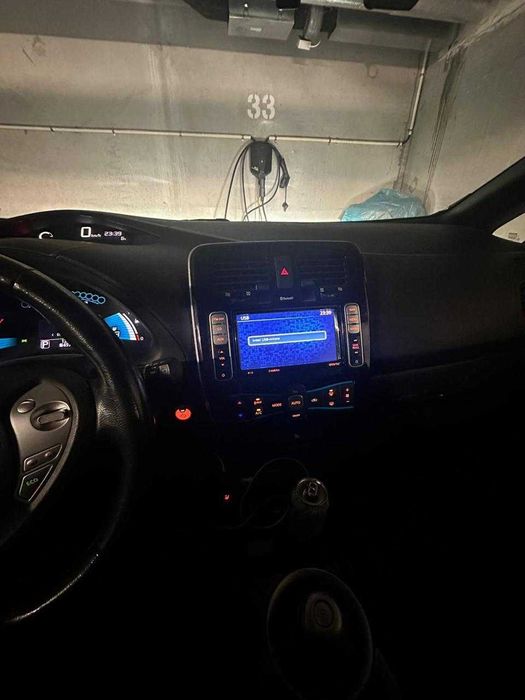 Nissan Leaf 2015, 11 палок, SOH 83%, NORDIC, не фарбований, огляд 360