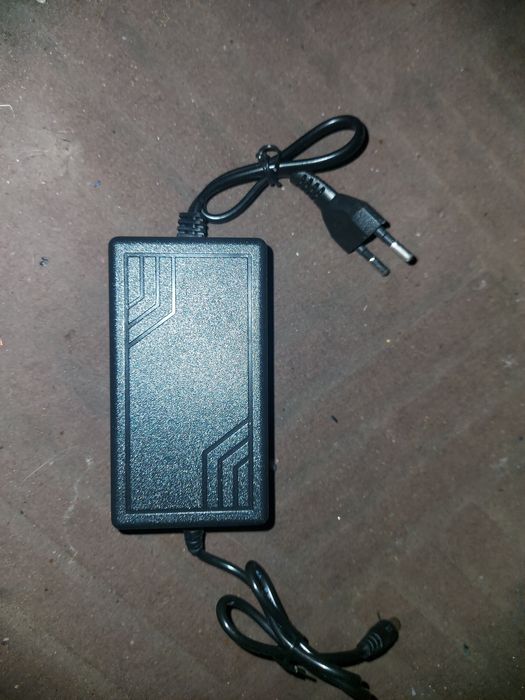 Блок живлення 12 в. 3 амп.
