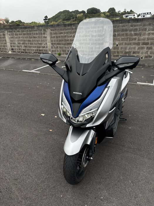 Honda Forza 125cc (poucos kms)