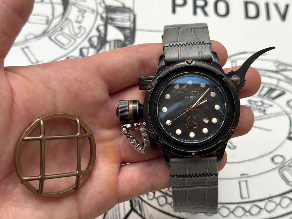 Invicta 17476 Diver Nautilus 52 mm. Swiss Made Automatic 1000 MT.