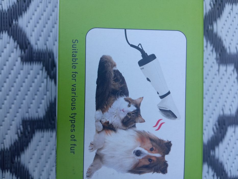 Nowa Szczotka i Suszarka 2 w 1  ZTWB 300 A1 – do Pielęgnacji Sierści,