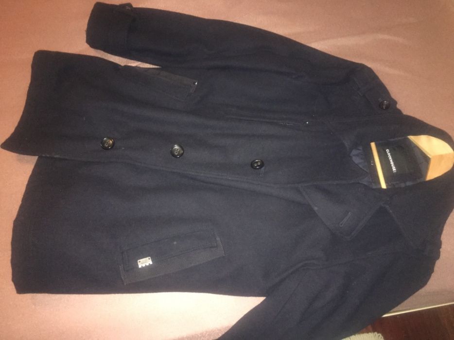 Vende casaco preto novo