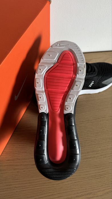 Nike Air Max 270 “Black / White” | rozmiar 43 EU