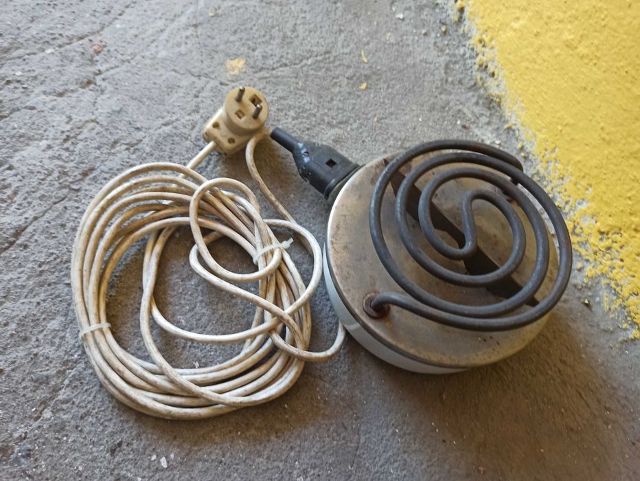 Grzałka elektryczna działa..