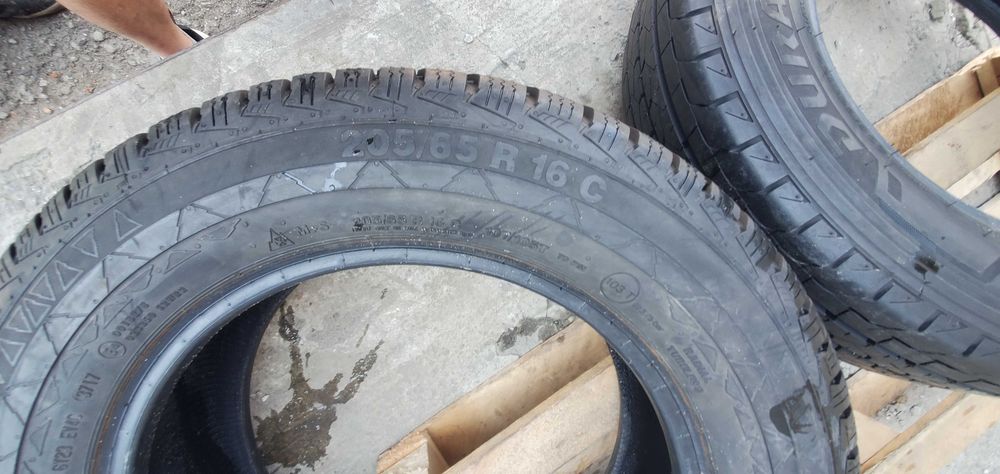 Розпаровки 205 65 R16C  Conti VancoWinter-2