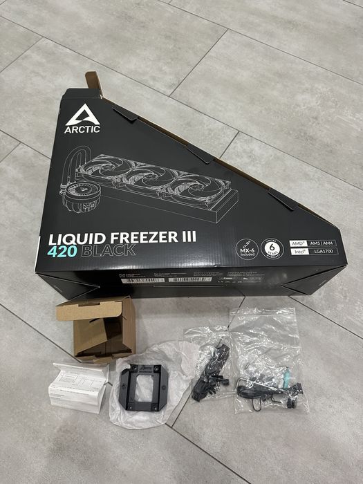 Arctic Liquid Freezer III 420