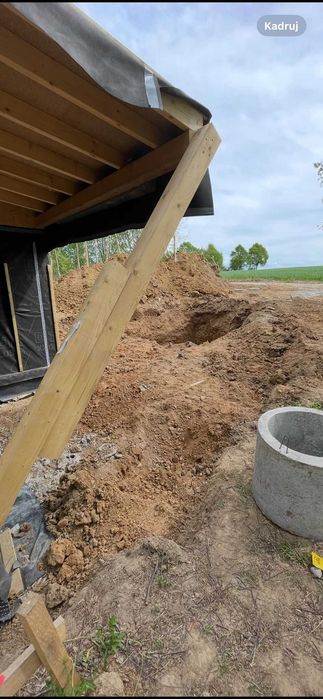 ziemia - piasek - trochę gliny i małych kamieni