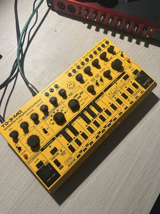 Behringer td3 mo