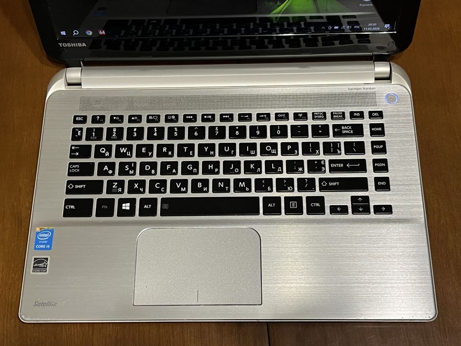 Ноутбук 14" Toshiba Satellite на Intel i5-4210U с 8ОЗУ/128SSD/FullHD