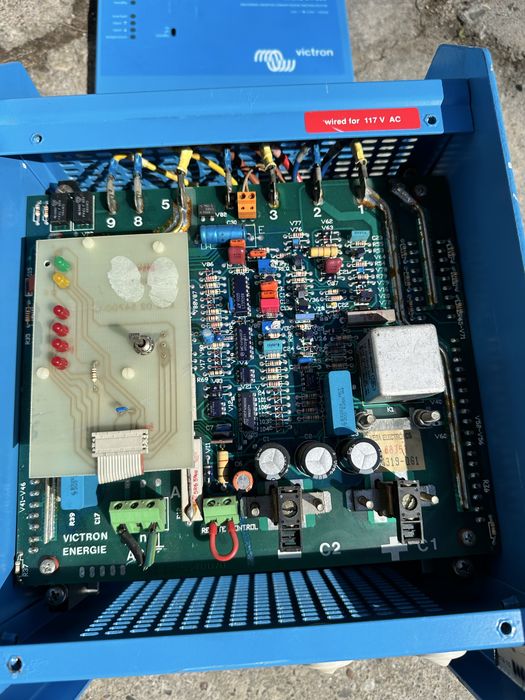 Inwerter VICTRON ATLAS 24/600