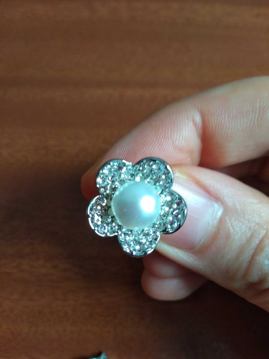 Brincos da bijou brigitte, da C&A