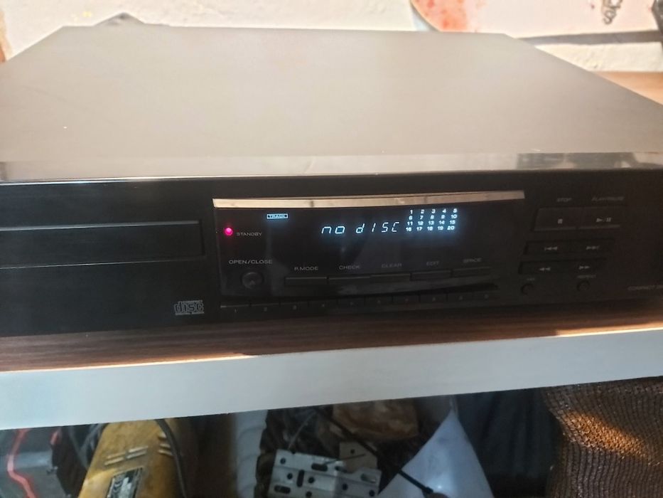 Odtwarzacz płyt cd Kenwood dp-1080
