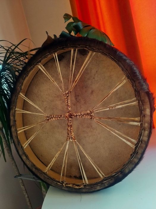 Шаманський бубен