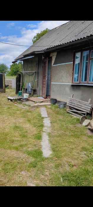 Продається добротна оселя в селищі Смолин. Львівської обл.