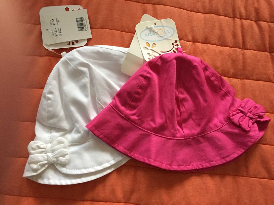 2 Chapéus Bebé Mayoral 12 meses - NOVOS c/ etiqueta