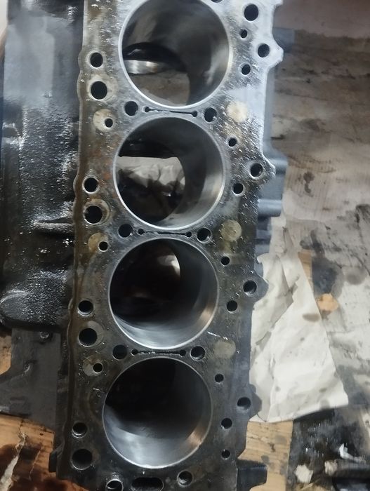 Блок коленвал поршень шатун балансир 4D56  4д56 2.5d td td mitsubishi
