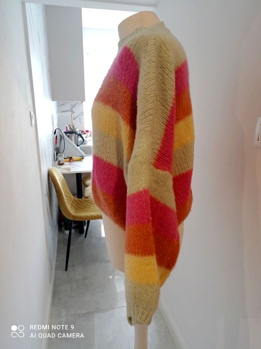 Sweter , śliczne kolory
