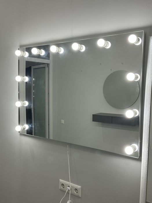 зеркало с подсветкой/гримерное/в салон красоты