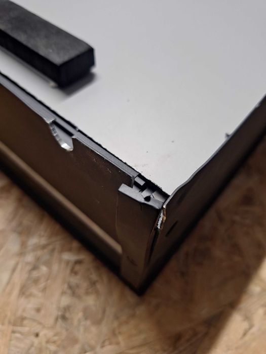 Podświetlana szafka LED z lustrem do łazienki 50 x 70 cm