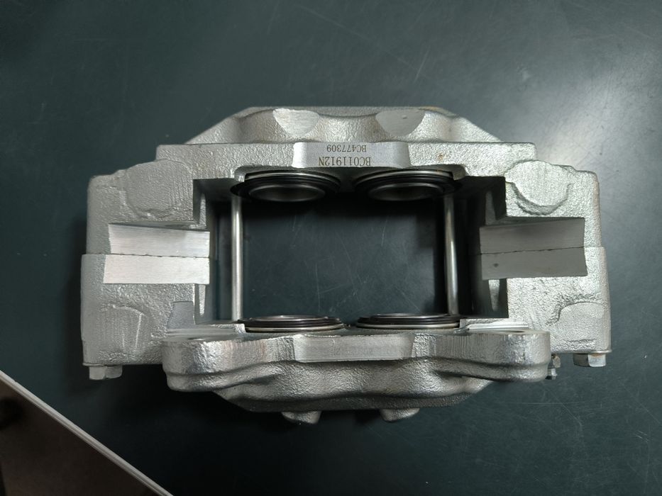 Pinça de travão frontal lado direito para toyota