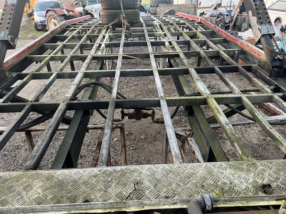 Najazd, laweta z pietrem, 6,5m x2,4m, góra 4,3x2