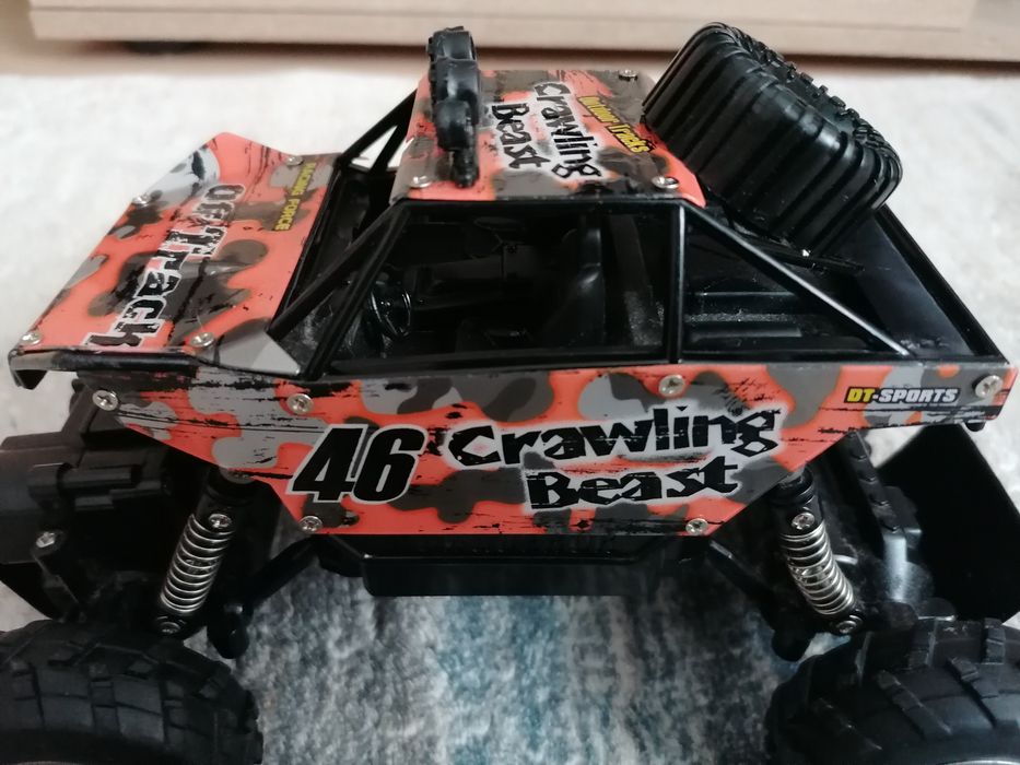 Samochód zdalnie sterowany Crawling Beast + pilot