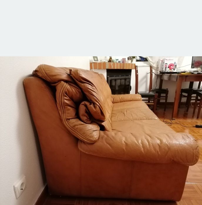 Sofá em pele, muito bom estado