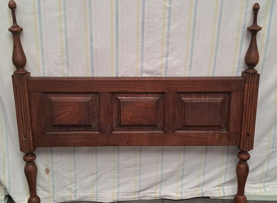 Cama solteiro madeira maciça