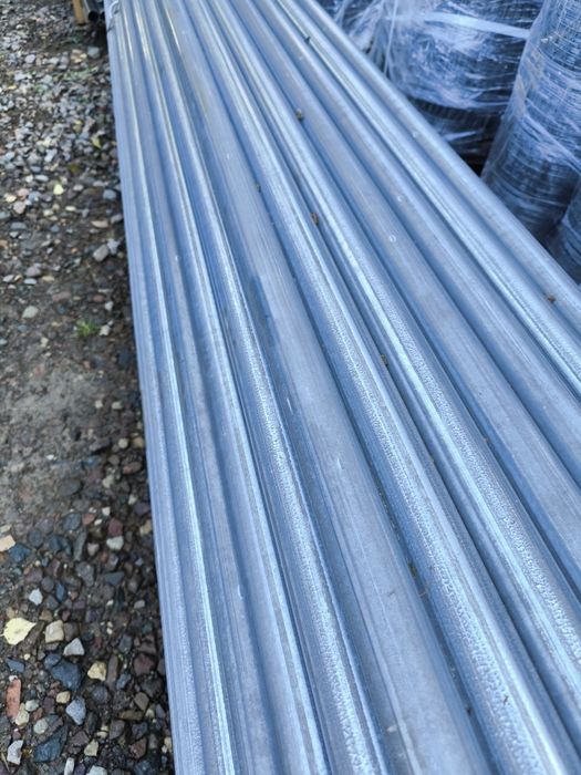 Słupki ogrodzeniowe fi42 mm h=2,3m ocynkowane