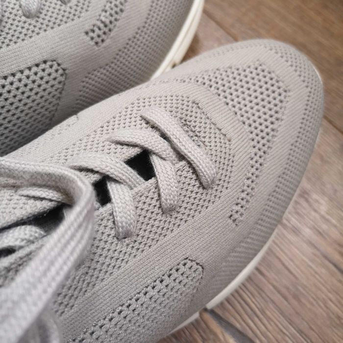 Bata кроссовки летние кеды 39 размер новые