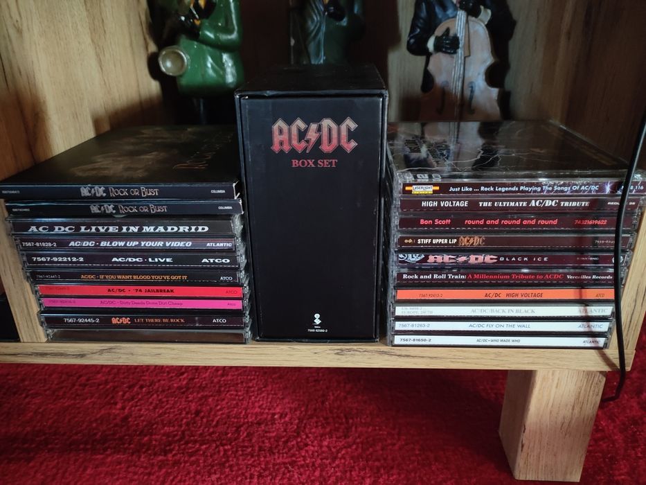 Kolekcja CD DVD blu-ray AC DC oryginalne około 25 pozycji